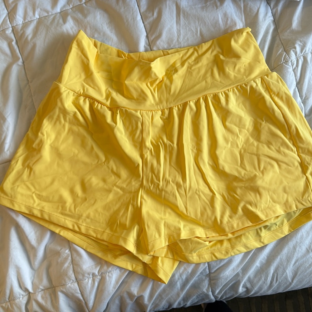 Halara Athletic Shorts Size XL Yellow